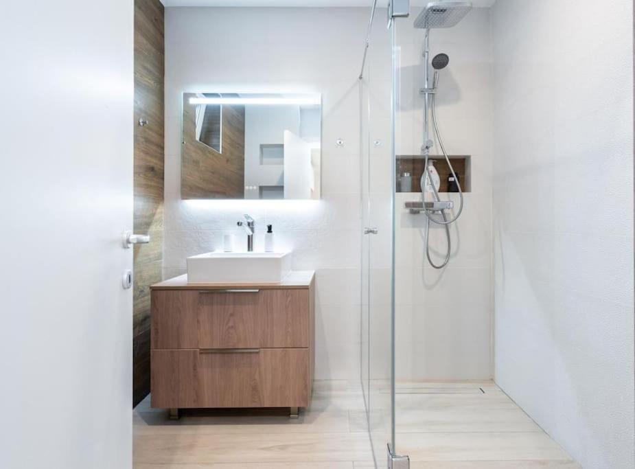 Blue Velvet Apartment Bucharest Luaran gambar