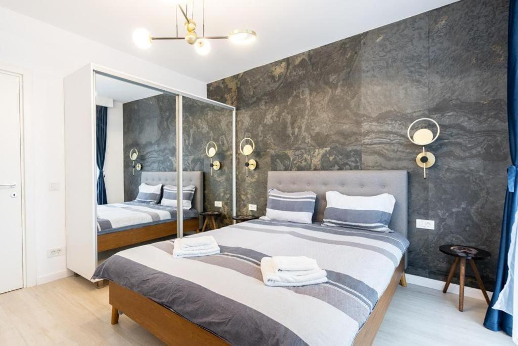 Blue Velvet Apartment Bucharest Luaran gambar